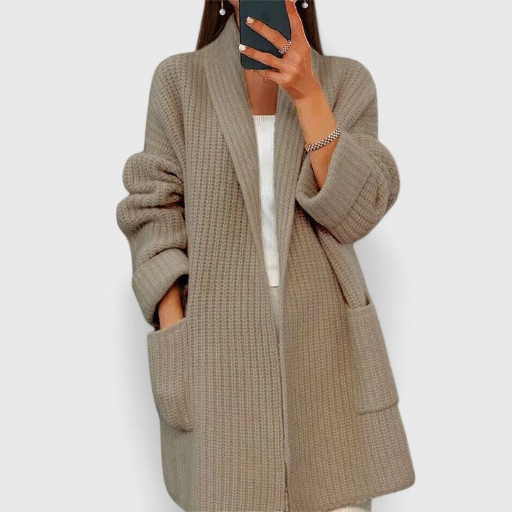 Amy – Cardigan Elegante e Confortevole