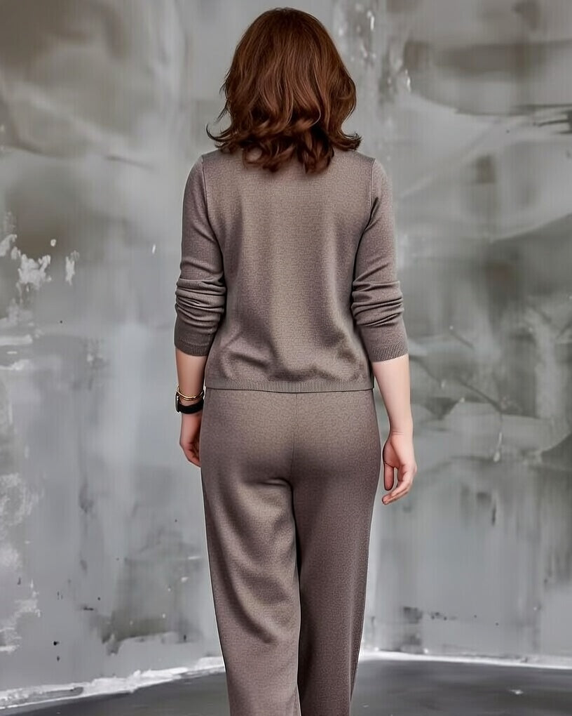 Tessa – Abito Completo Elegante e Raffinato